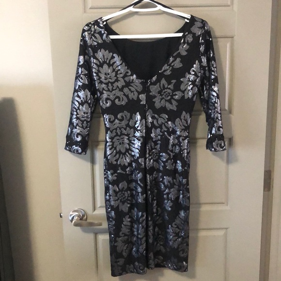 Le Chateau 3/4 sleeve sequin dress - Picture 2 of 2